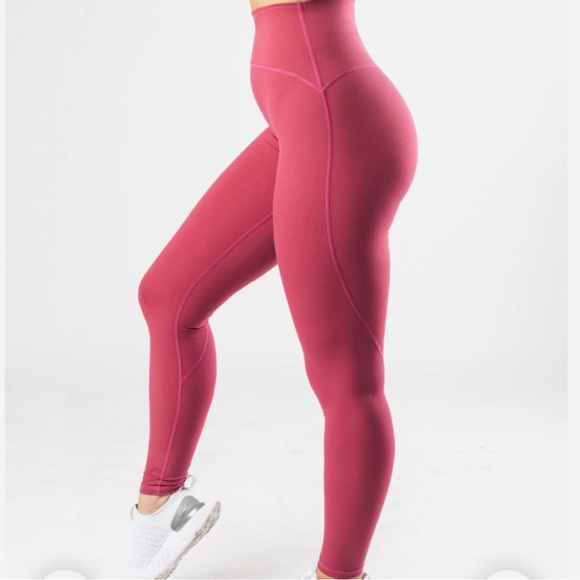 alphalete surface elevation leggings - Picture 4 of 12